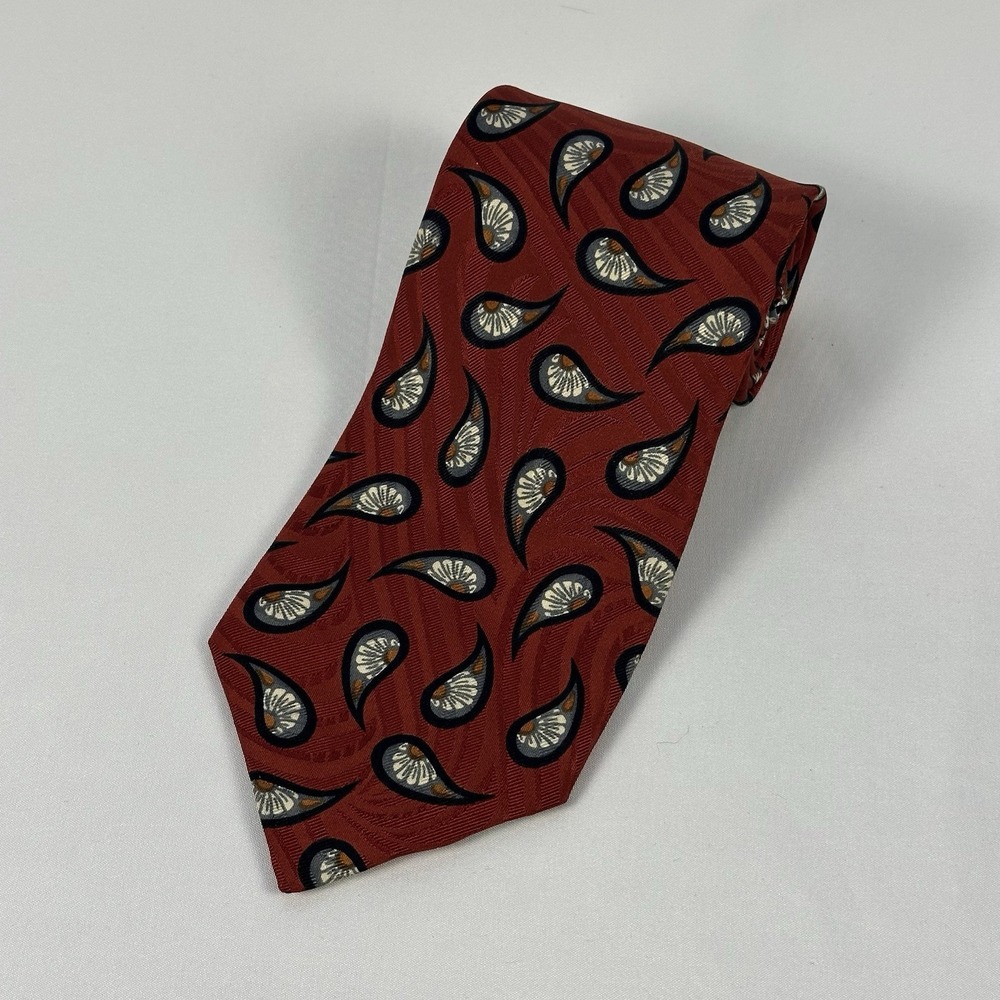 Robert Talbott Studio for Oak Hall Silk Tie Red Paisley Medallion Handmade USA